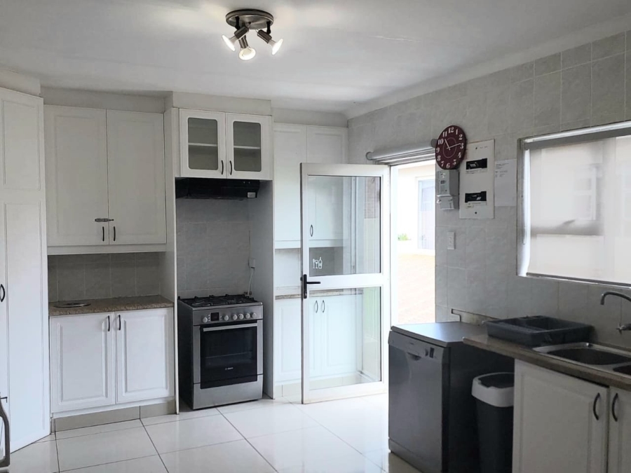 8 Bedroom Property for Sale in Hartenbos Heuwels Western Cape